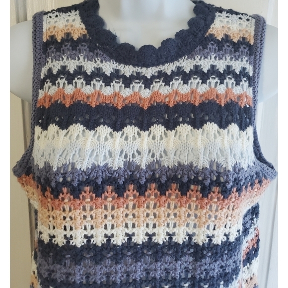 NEW Universal Thread Openwork Multistriped Sweater Tank - Picture 7 of 12